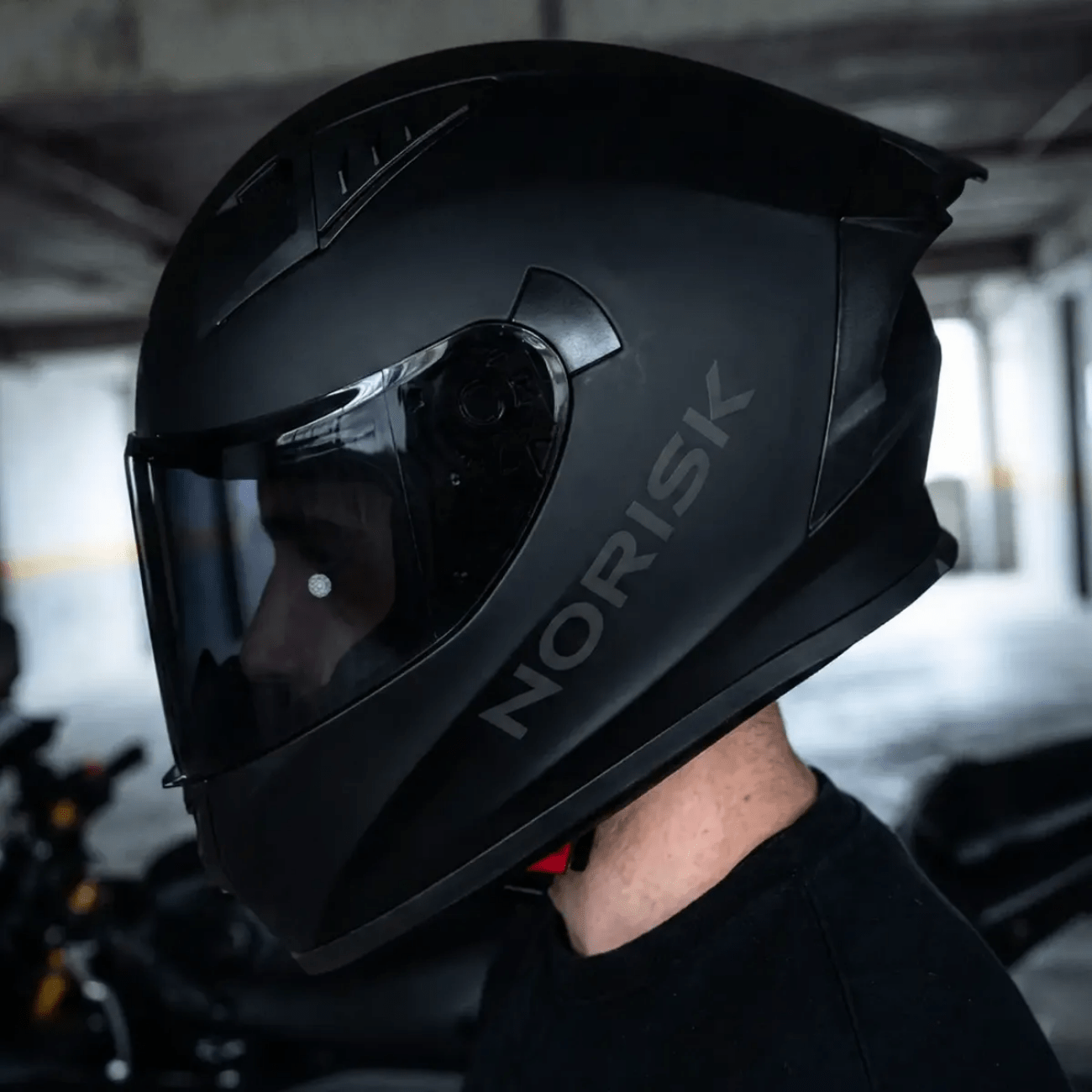 Capacete Fechado Norisk Flow Monocolor Preto Fosco