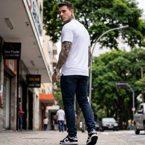 Camiseta Alpinestars Ageless 2.0 Branco Preto
