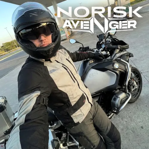 Capacete Articulado Total  Norisk Avenger Preto Fosco