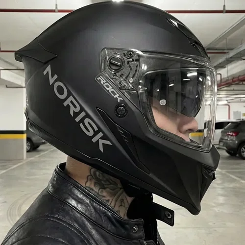 Capacete Fechado Norisk Rock Com Oculos Solar Monocolor Preto Fosco