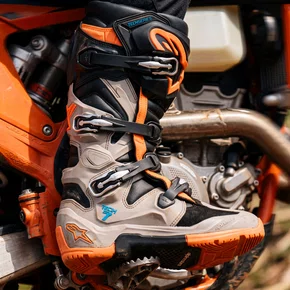 Bota Alpinestars Tech 7 Enduro Preta Cinza Laranja Fluo