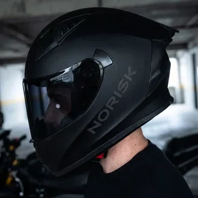Capacete Fechado Norisk Flow Monocolor Preto Fosco